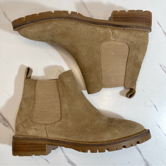 Steve Madden Leopold Women's 7 Oatmeal Suede Round Toe Ankle Chelsea LION310 - Picture 4 of 10